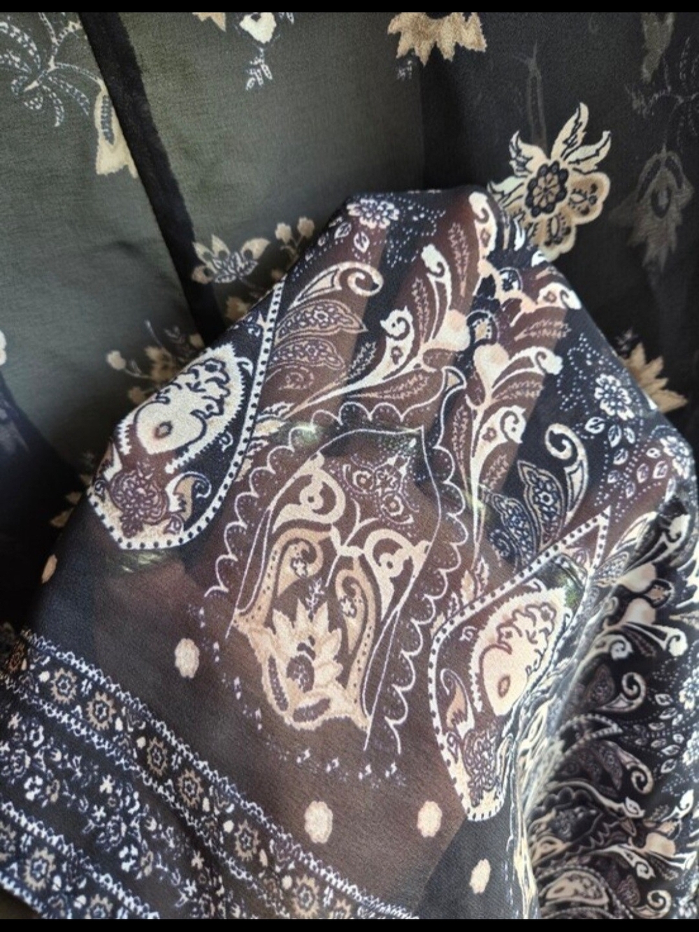 Band of Gypsies Navy Sheer Floral Kimono - Picture 5 of 6